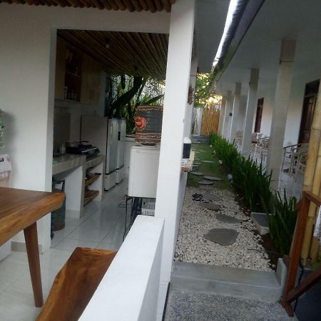 Andy Guesthouse Canggu  Exterior photo