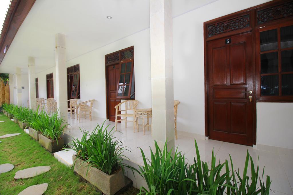 Andy Guesthouse Canggu  Exterior photo