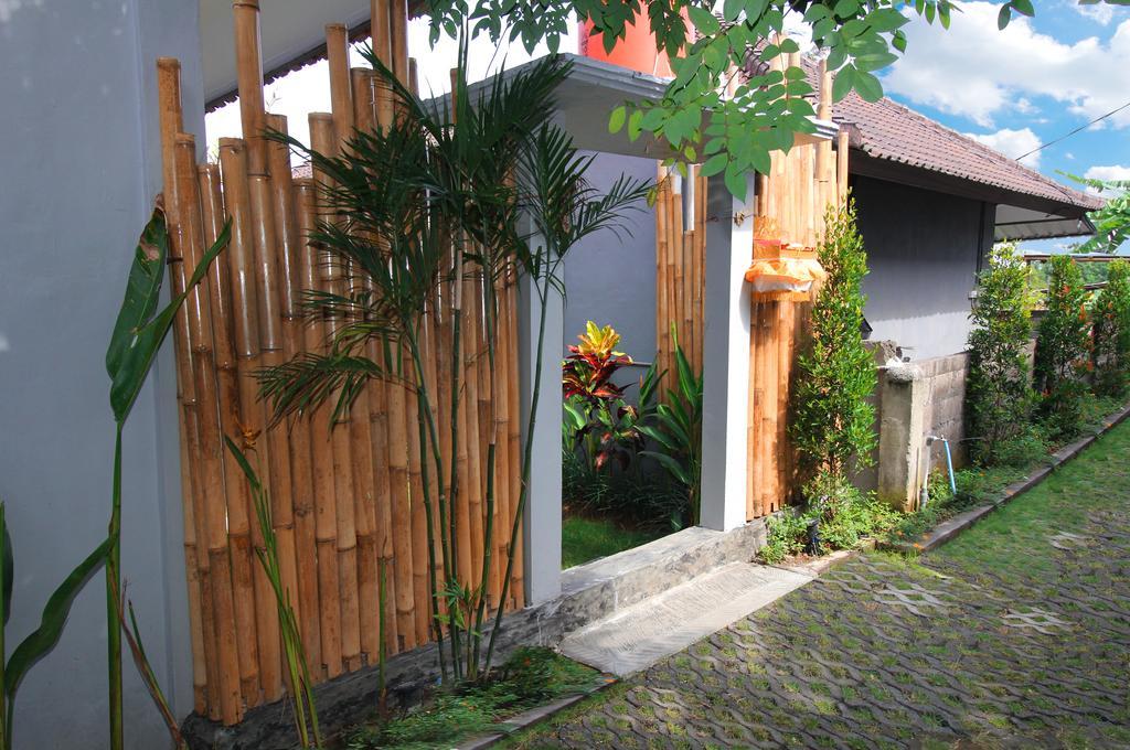 Andy Guesthouse Canggu  Exterior photo