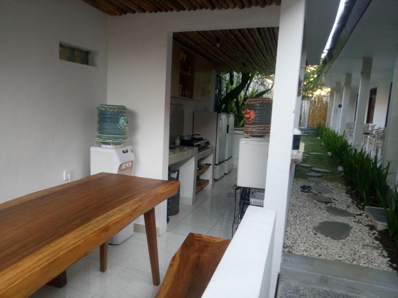 Andy Guesthouse Canggu  Exterior photo